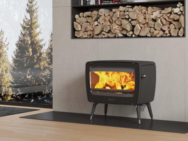 Dovre Vintage 50 brandend opgesteld